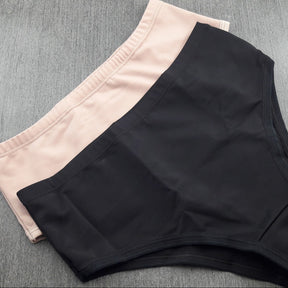 Calça de Cetinete Plus Size