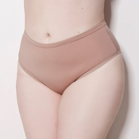 Calça de Cetinete Plus Size