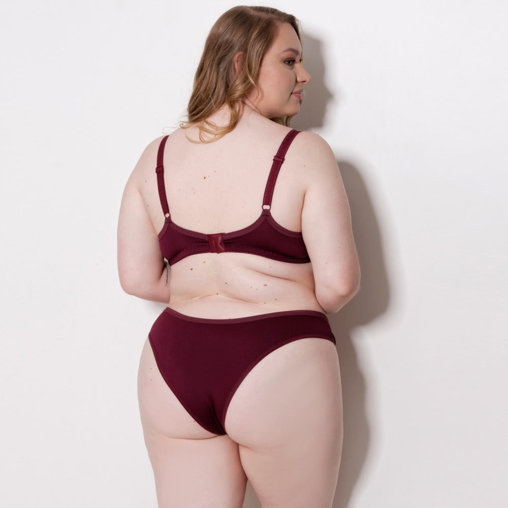 Conjunto Plus Size Básico com Bojo