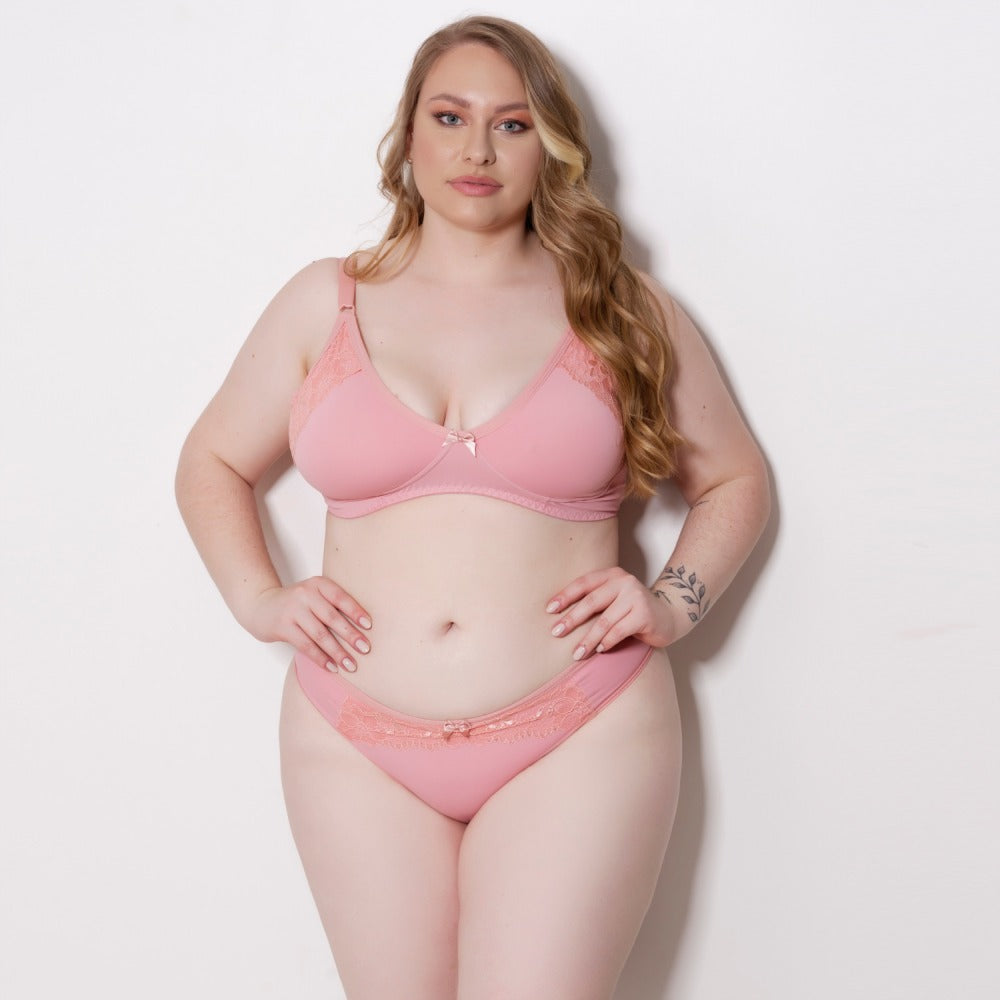 Conjunto Plus Size sem Bojo em Microfibra e Renda