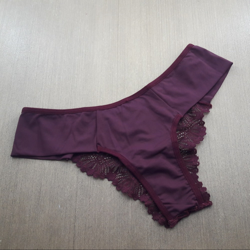 Tanga Lateral Dupla Costas em Renda